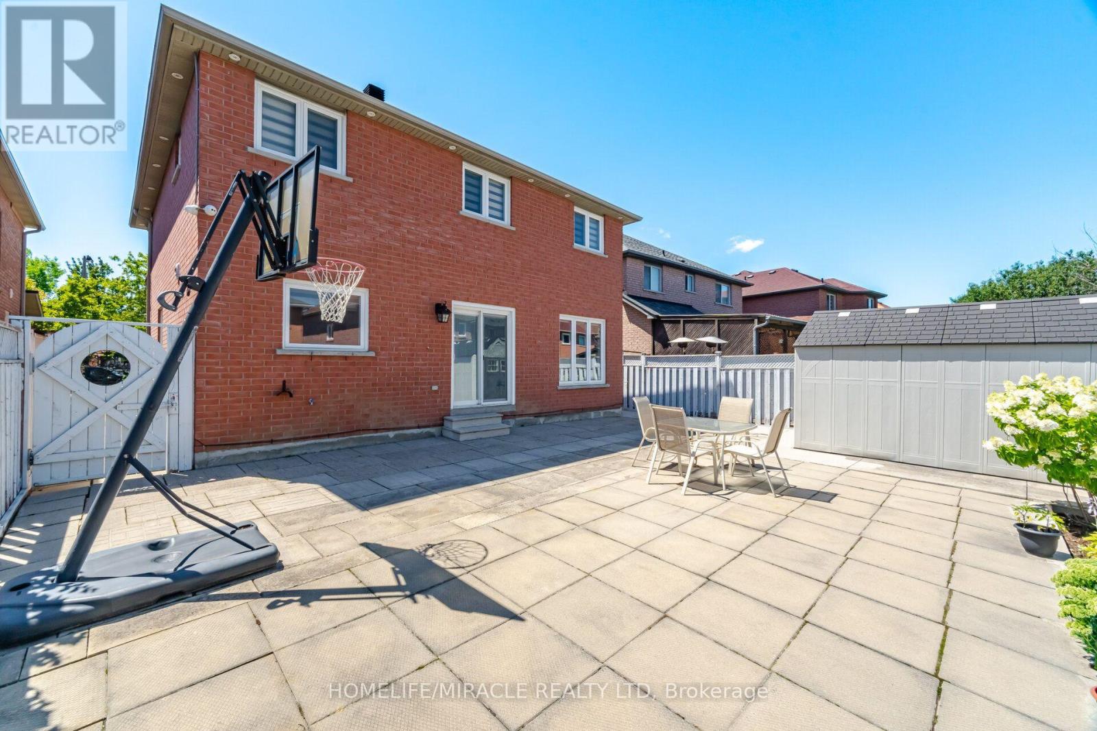 11 Barleyfield Road, Brampton, Ontario  L6R 1R4 - Photo 50 - W13641706