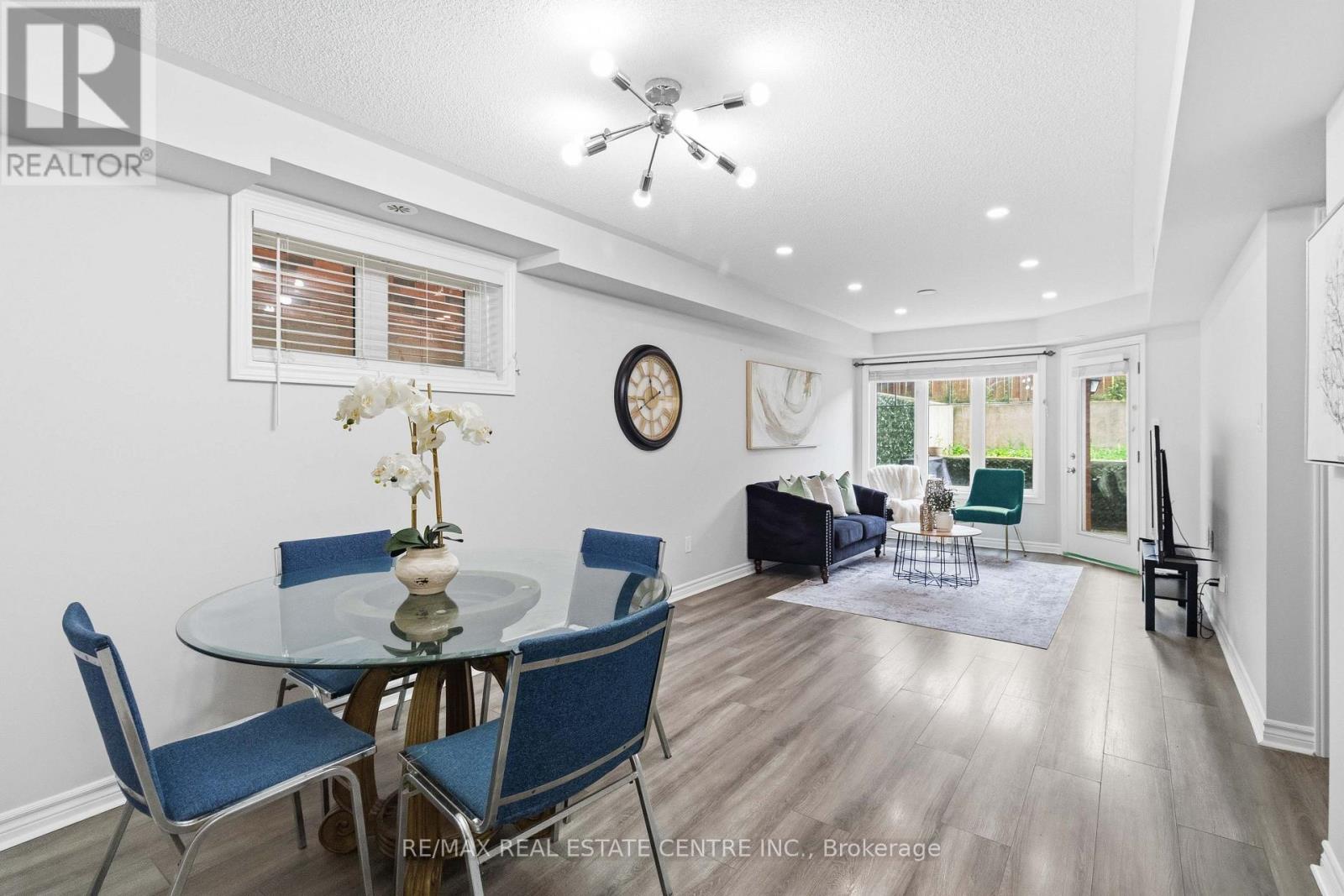9-01 - 2420 Baronwood Drive, Oakville, Ontario  L6M 0X6 - Photo 8 - W13641744