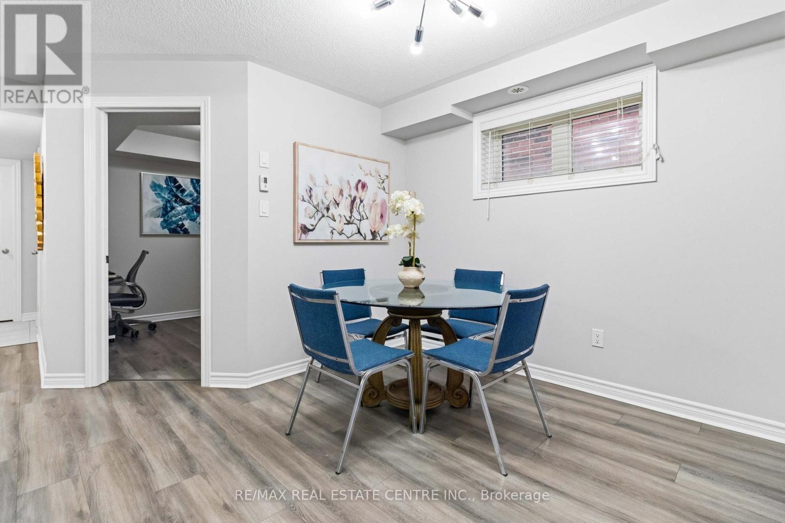9-01 - 2420 Baronwood Drive, Oakville, Ontario  L6M 0X6 - Photo 9 - W13641744