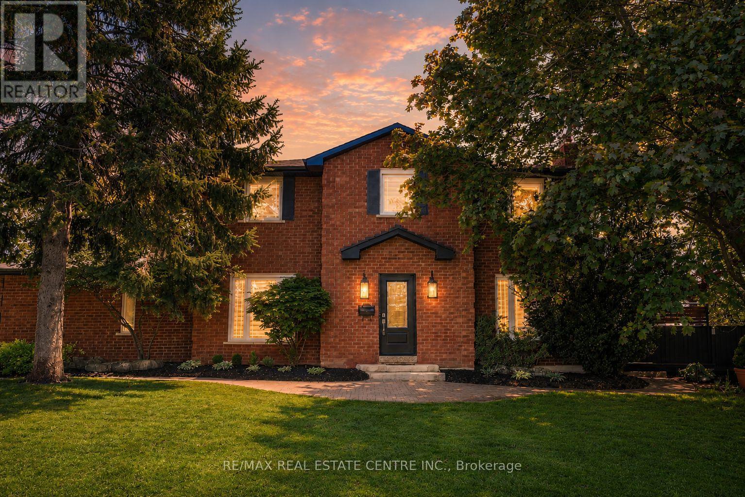 436 College Avenue, Orangeville, Ontario  L9W 4H2 - Photo 1 - W13641772
