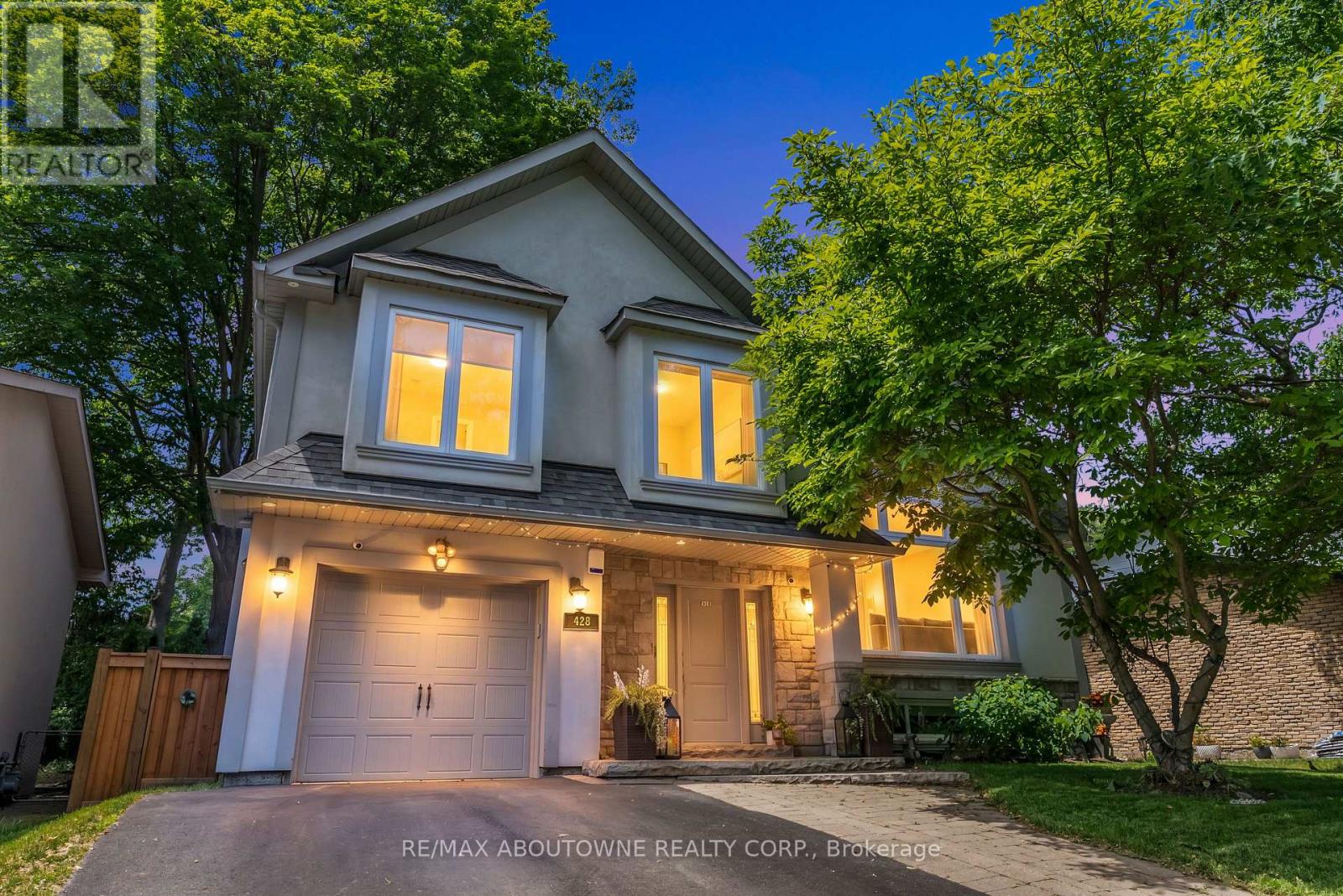 428 Brookmill Road, Oakville, Ontario  L6J 5K5 - Photo 2 - W13641782