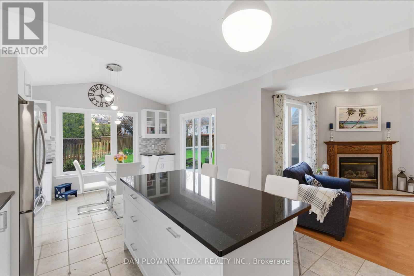 28 Bayshore Drive, Loyalist, Ontario  K0H 1G0 - Photo 11 - X13641544