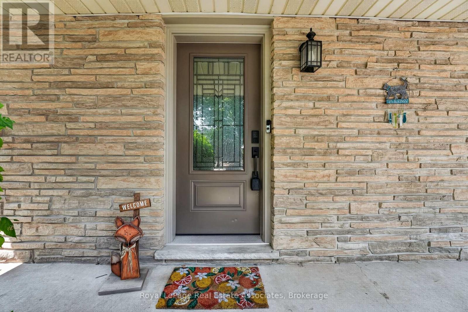 304 Eliza Street, Wellington North, Ontario N0G 1A0 - Photo 4 - X13641564