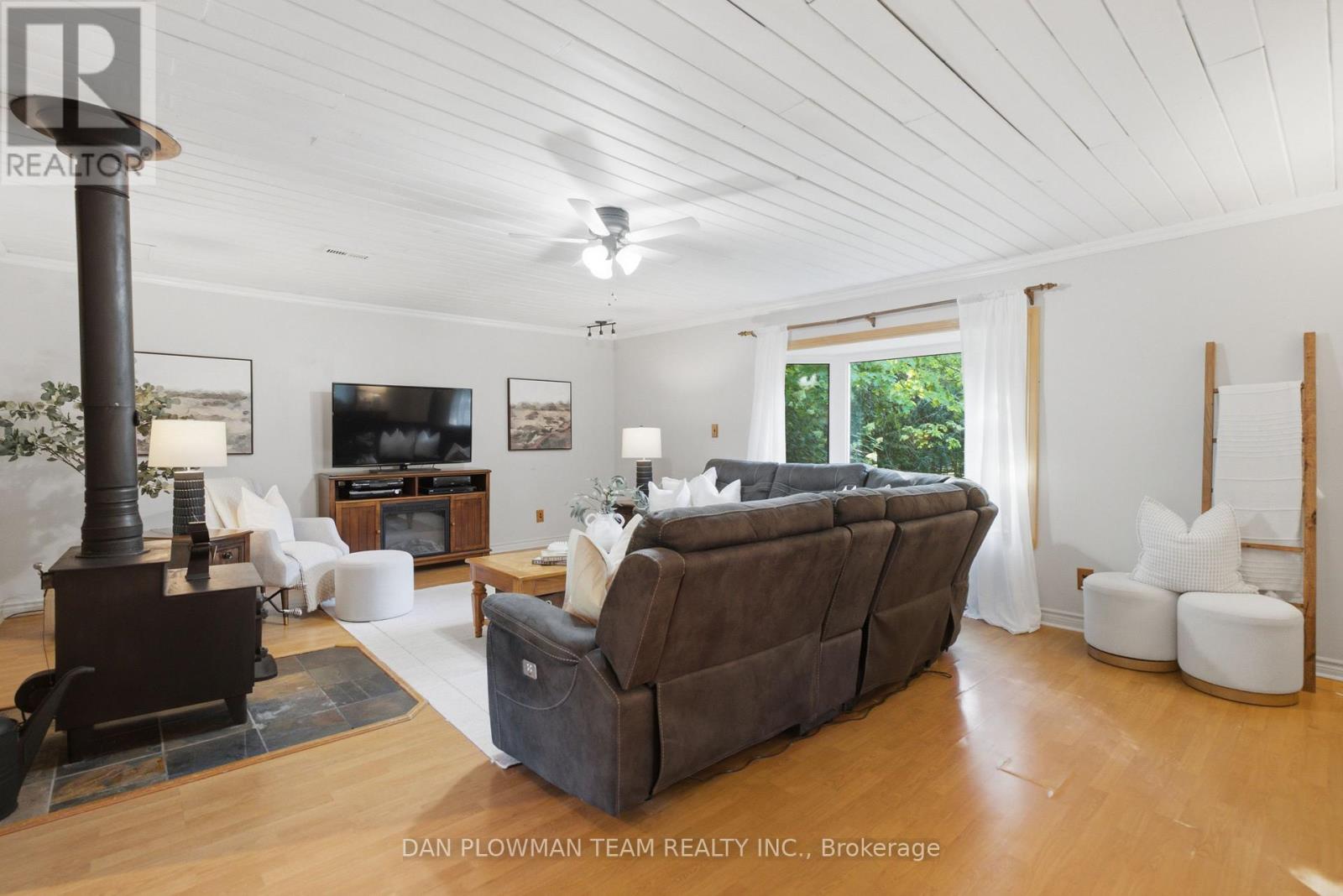 9 Valley Road, Cavan Monaghan (Cavan-Monaghan), Ontario  L0A 1G0 - Photo 12 - X13641568