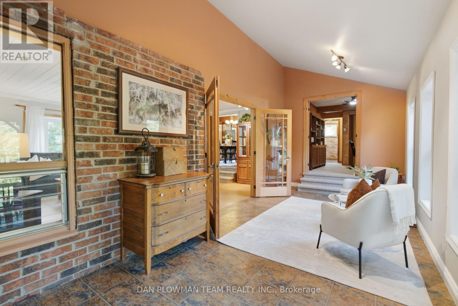 9 Valley Road, Cavan Monaghan (Cavan-Monaghan), Ontario  L0A 1G0 - Photo 17 - X13641568