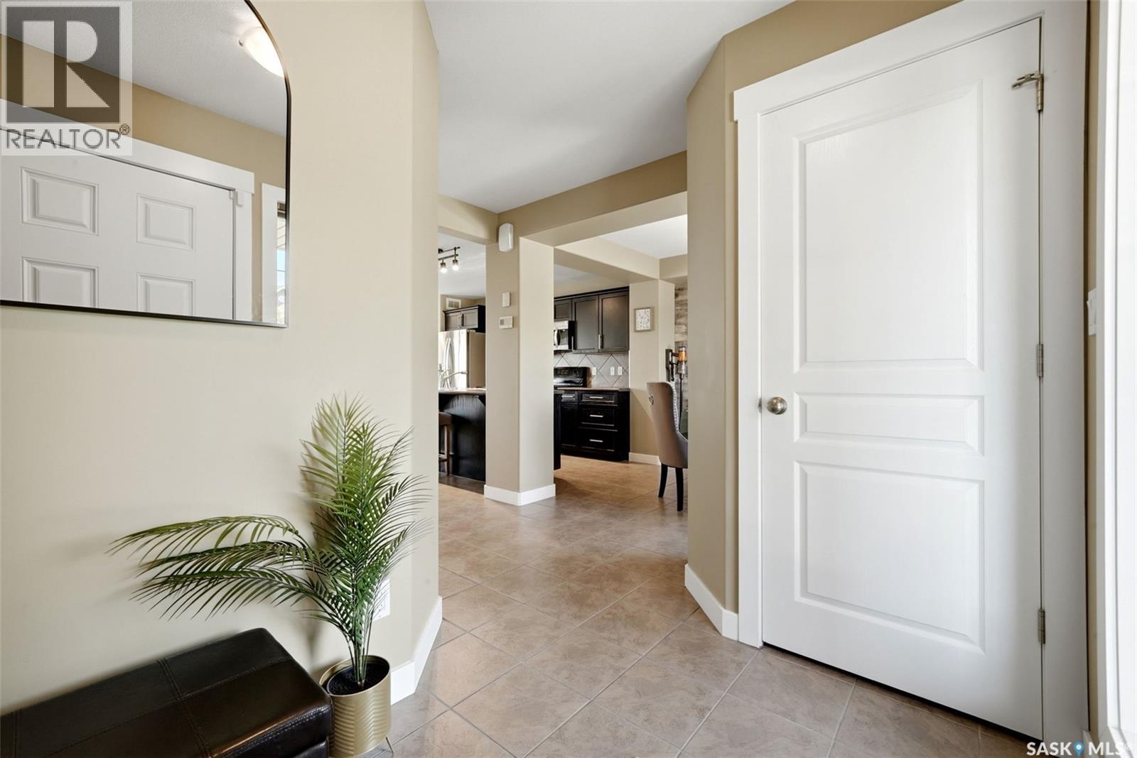 3326 Green Moss Lane, Regina, Saskatchewan  S4V 1P2 - Photo 3 - SK044619