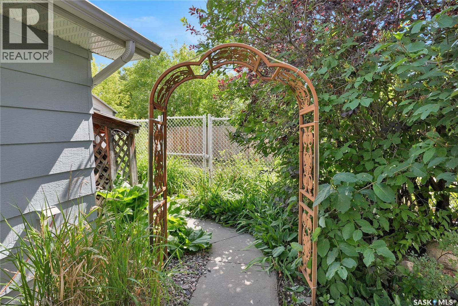 6015 7th Avenue N, Regina, Saskatchewan  S4T 6X2 - Photo 37 - SK044393