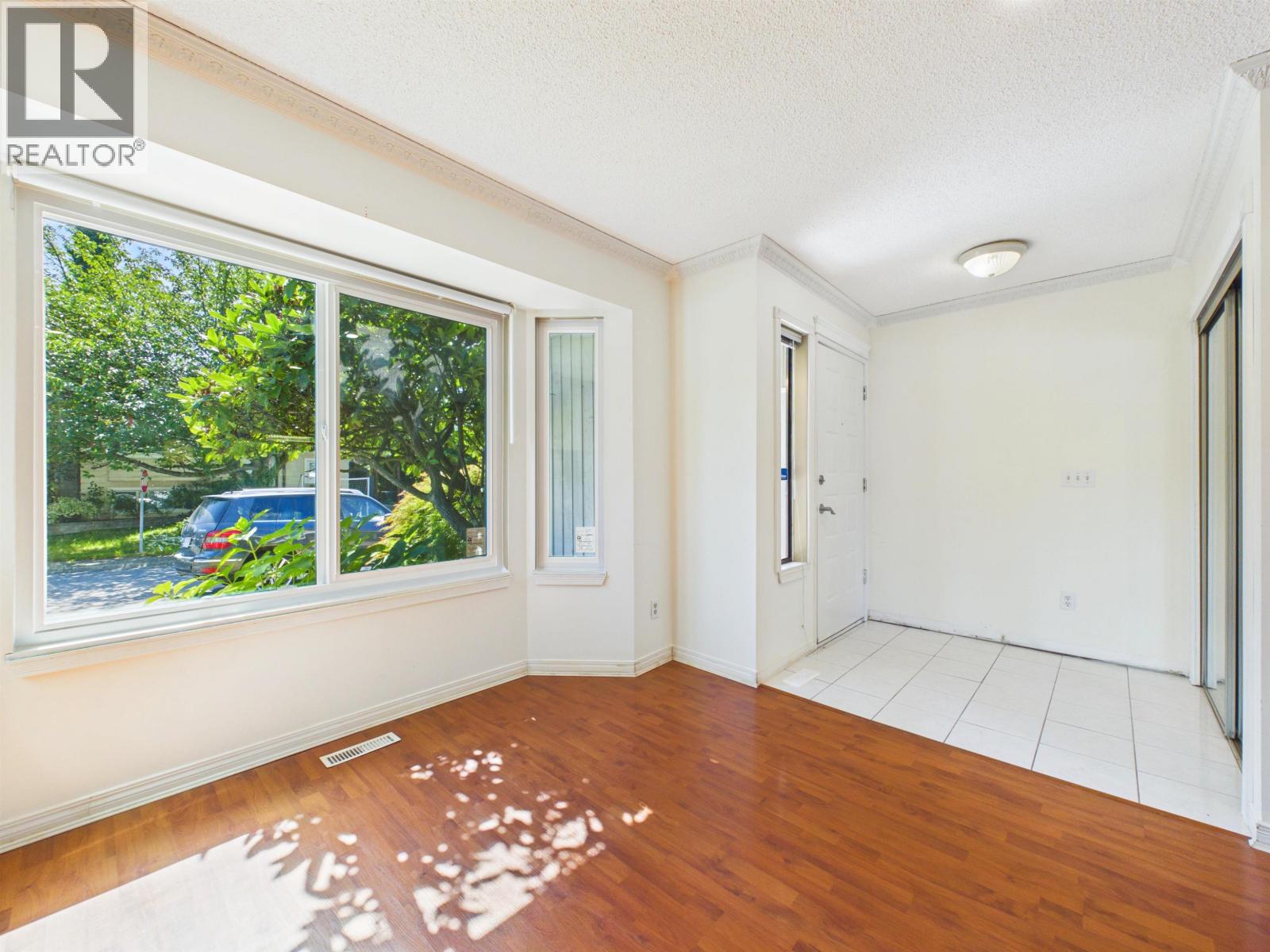 1961 Flynn Crescent, Coquitlam, British Columbia  V3E 1W7 - Photo 5 - R3152638