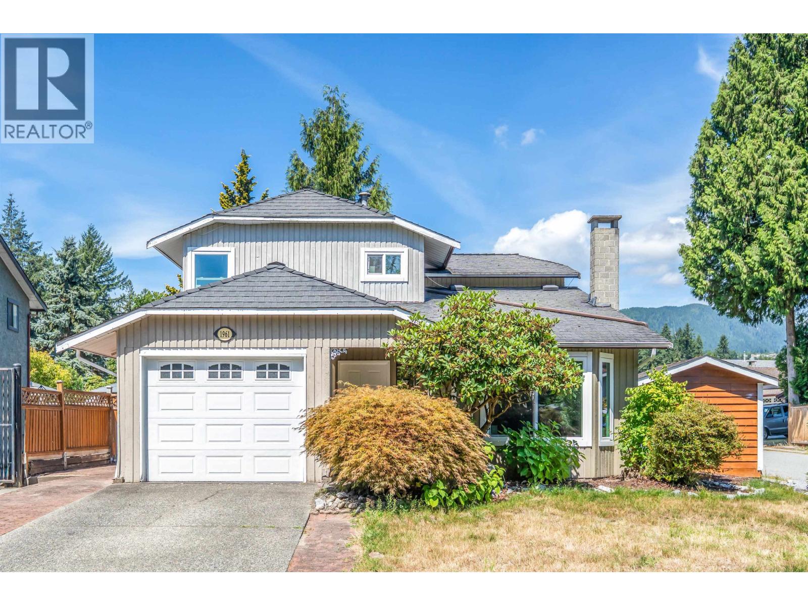 1961 FLYNN CRESCENT, Coquitlam, British Columbia