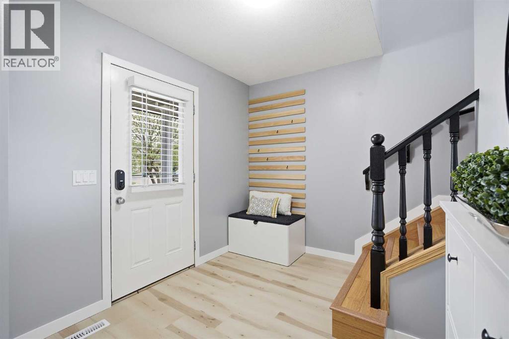 67 Kingsland Heights SE, Airdrie, Alberta  T4A 0A3 - Photo 2 - A2306342