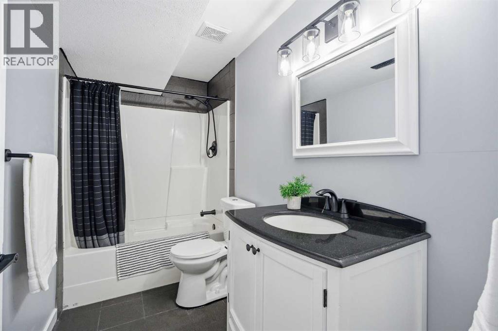 67 Kingsland Heights SE, Airdrie, Alberta  T4A 0A3 - Photo 34 - A2306342