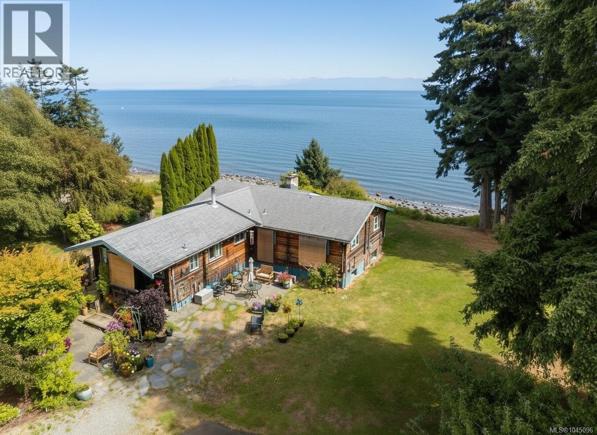 2310 Seabank Rd, Courtenay, British Columbia