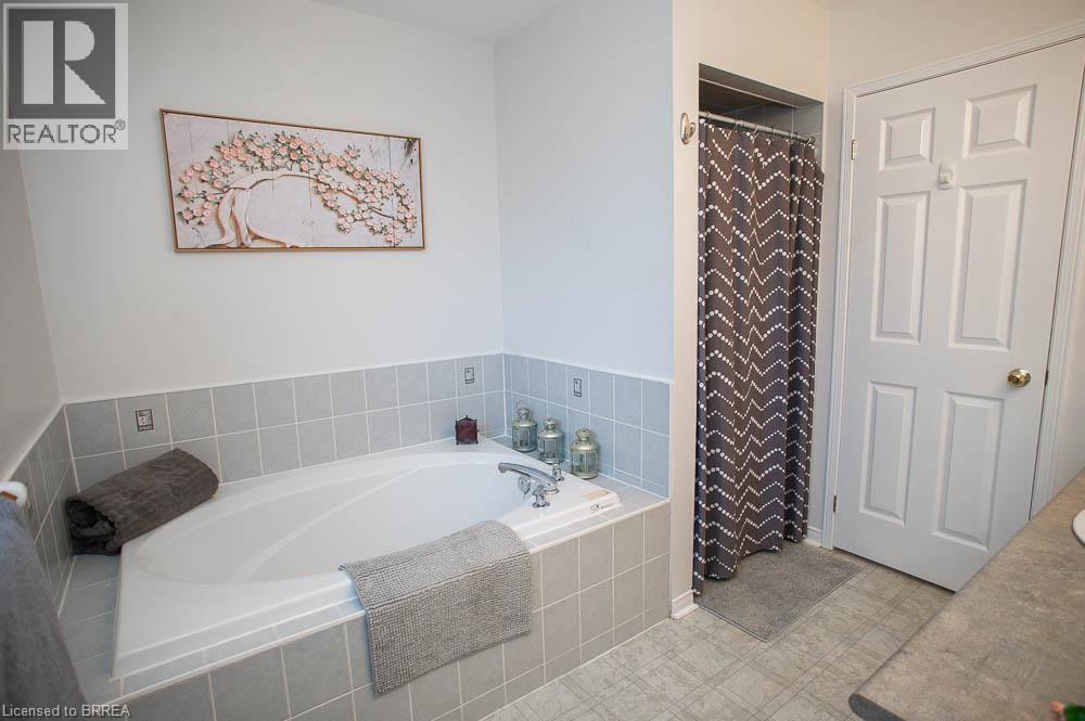 48 Lovell Crescent, Brantford, Ontario  N3T 6P3 - Photo 18 - 40852927