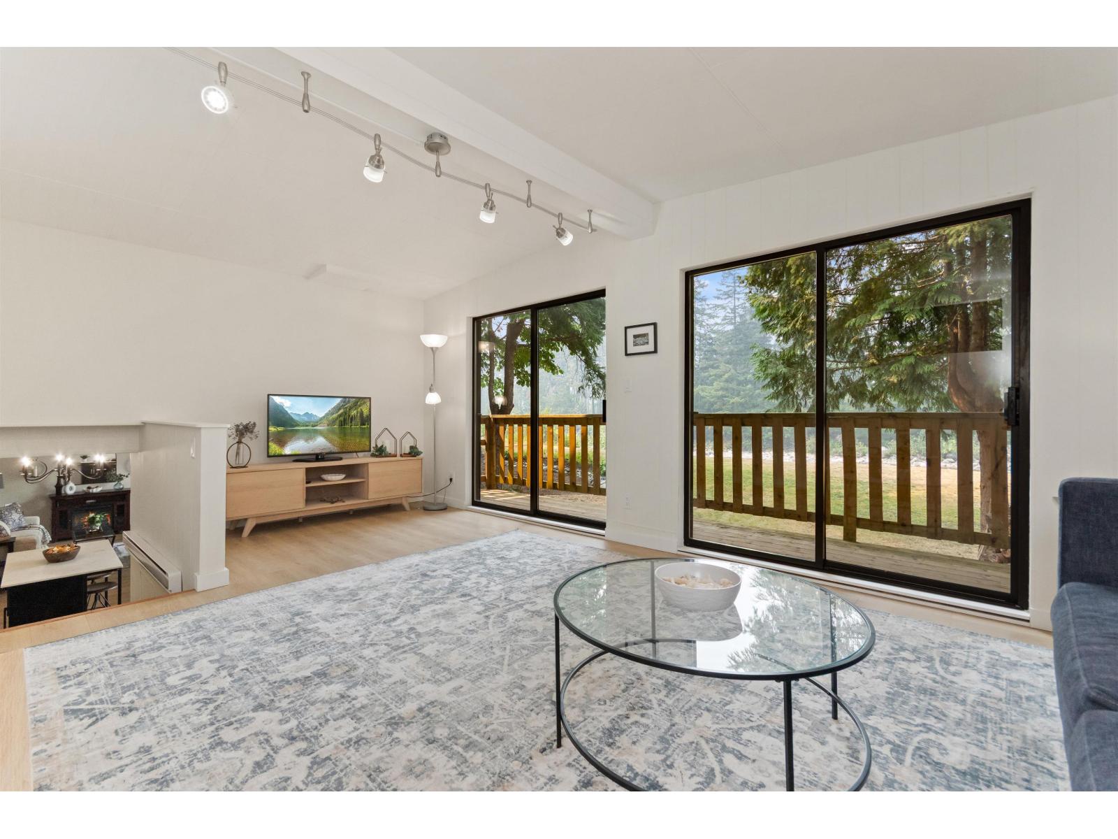 30 Robertson Crescent, Hope, Hope, British Columbia  V0X 1L4 - Photo 14 - R3106567