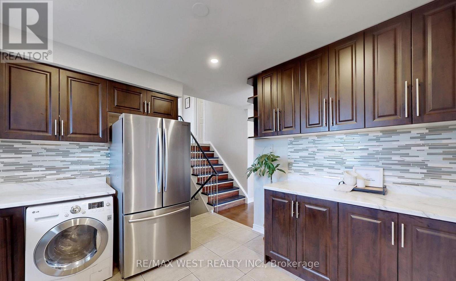 113 Kingswood Drive N, Brampton, Ontario  L6V 2X5 - Photo 12 - W13478214