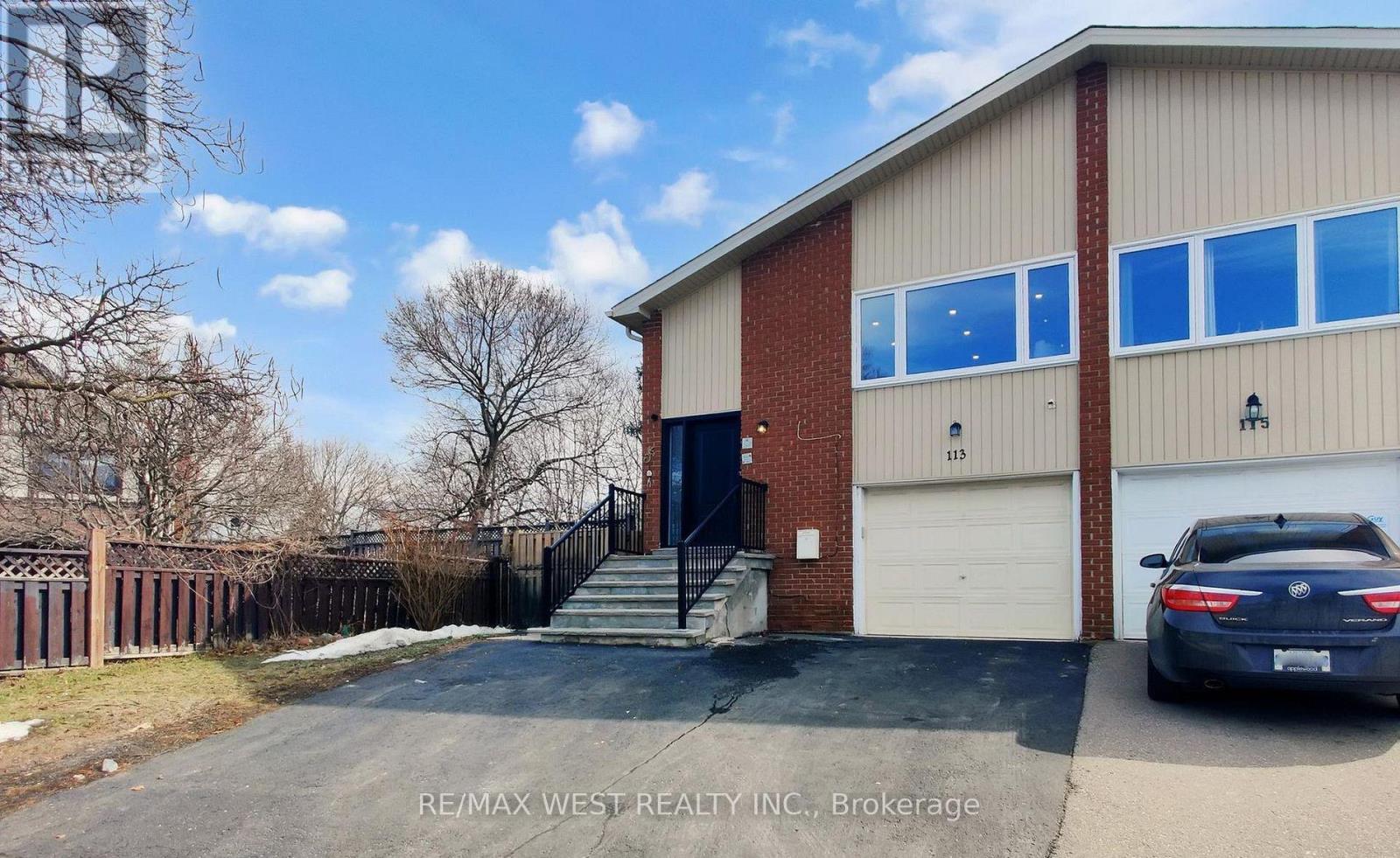 113 Kingswood Drive N, Brampton, Ontario  L6V 2X5 - Photo 2 - W13478214
