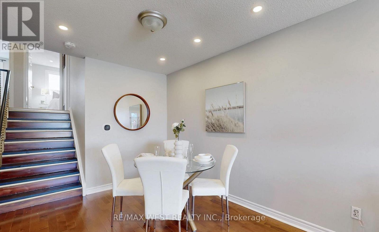 113 Kingswood Drive N, Brampton, Ontario  L6V 2X5 - Photo 8 - W13478214