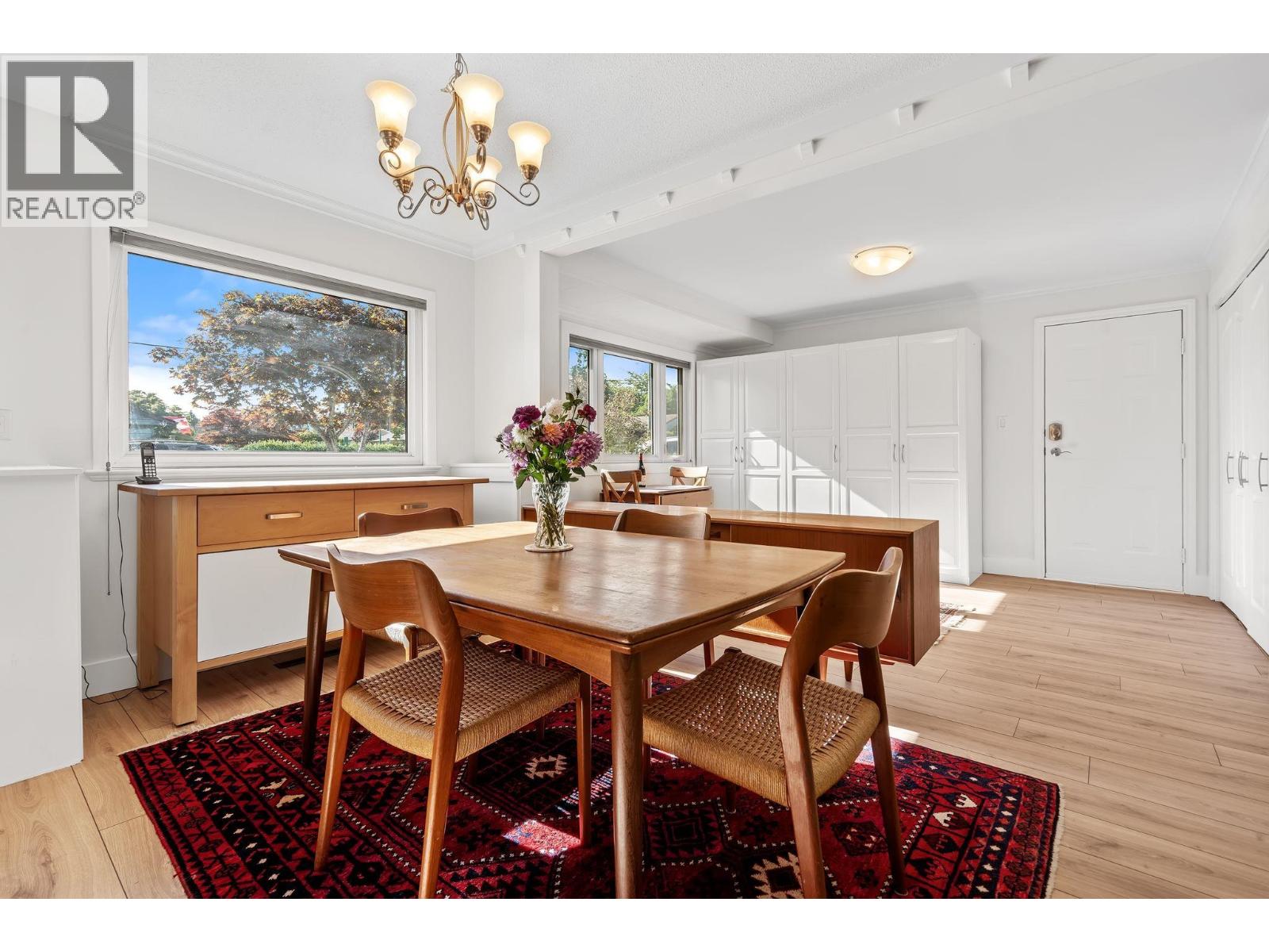 1216 Pinewood Crescent, North Vancouver, British Columbia V7P 1E9 - Photo 8 - R3151861