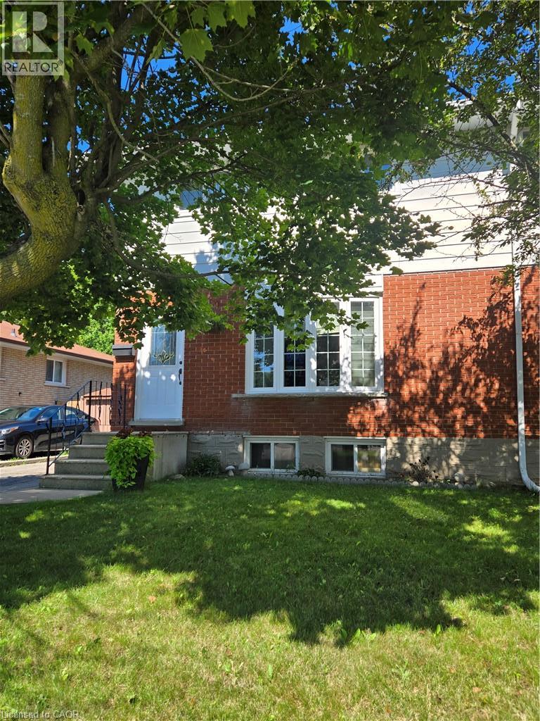59 S Chalmers Street S, Cambridge, Ontario  N1R 6A5 - Photo 2 - 40853659