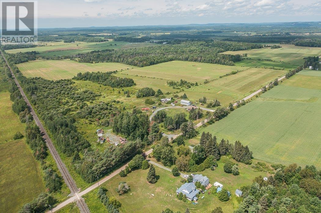 135 Jeffrey Side Rd, Plummer Additional Township, Bruce Mines, Ontario P0R 1C0 - Photo 24 - SM261022