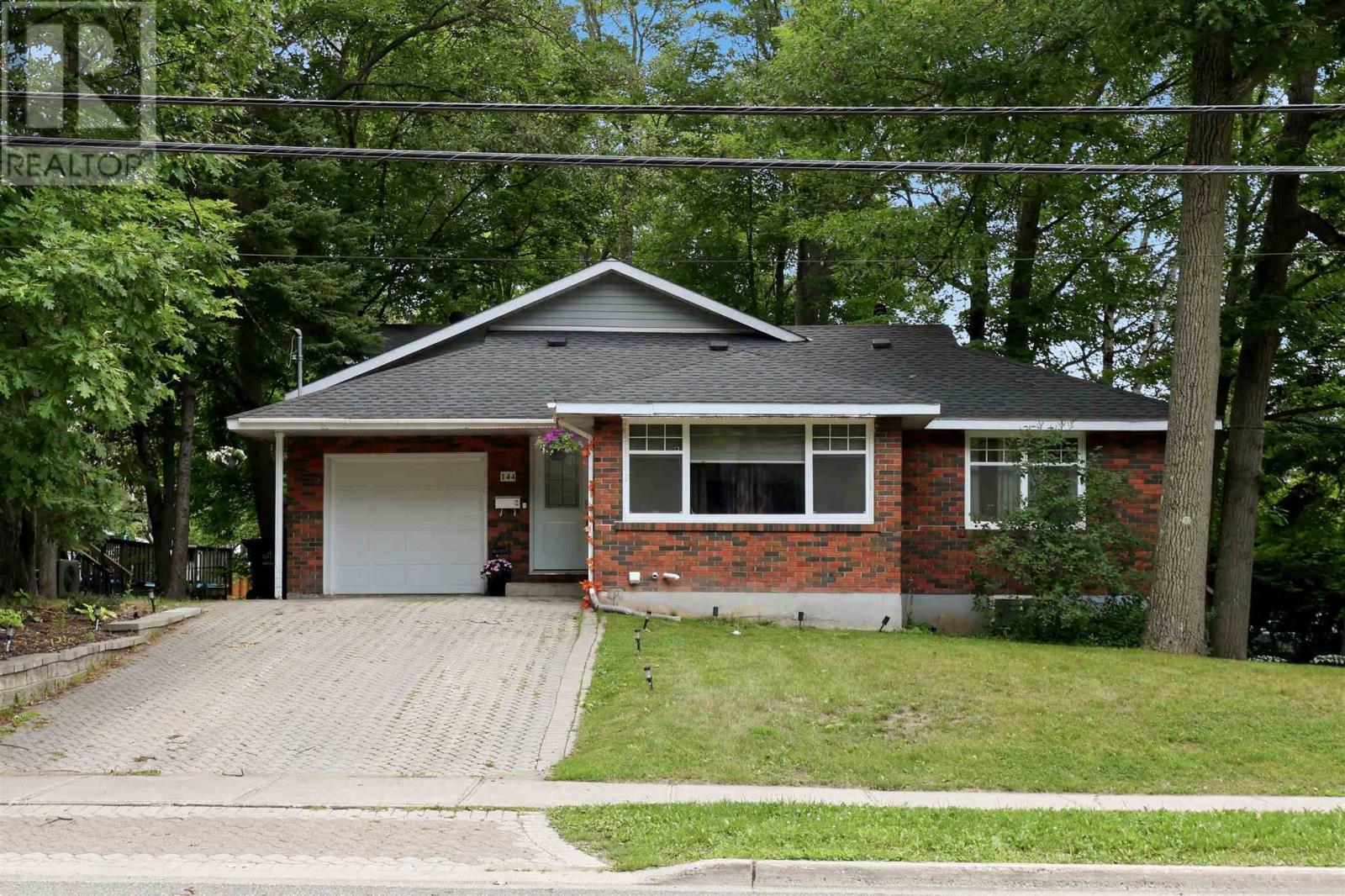 144 Shannon Rd, Sault Ste. Marie, Ontario P6A 4J7 - Photo 1 - SM262052