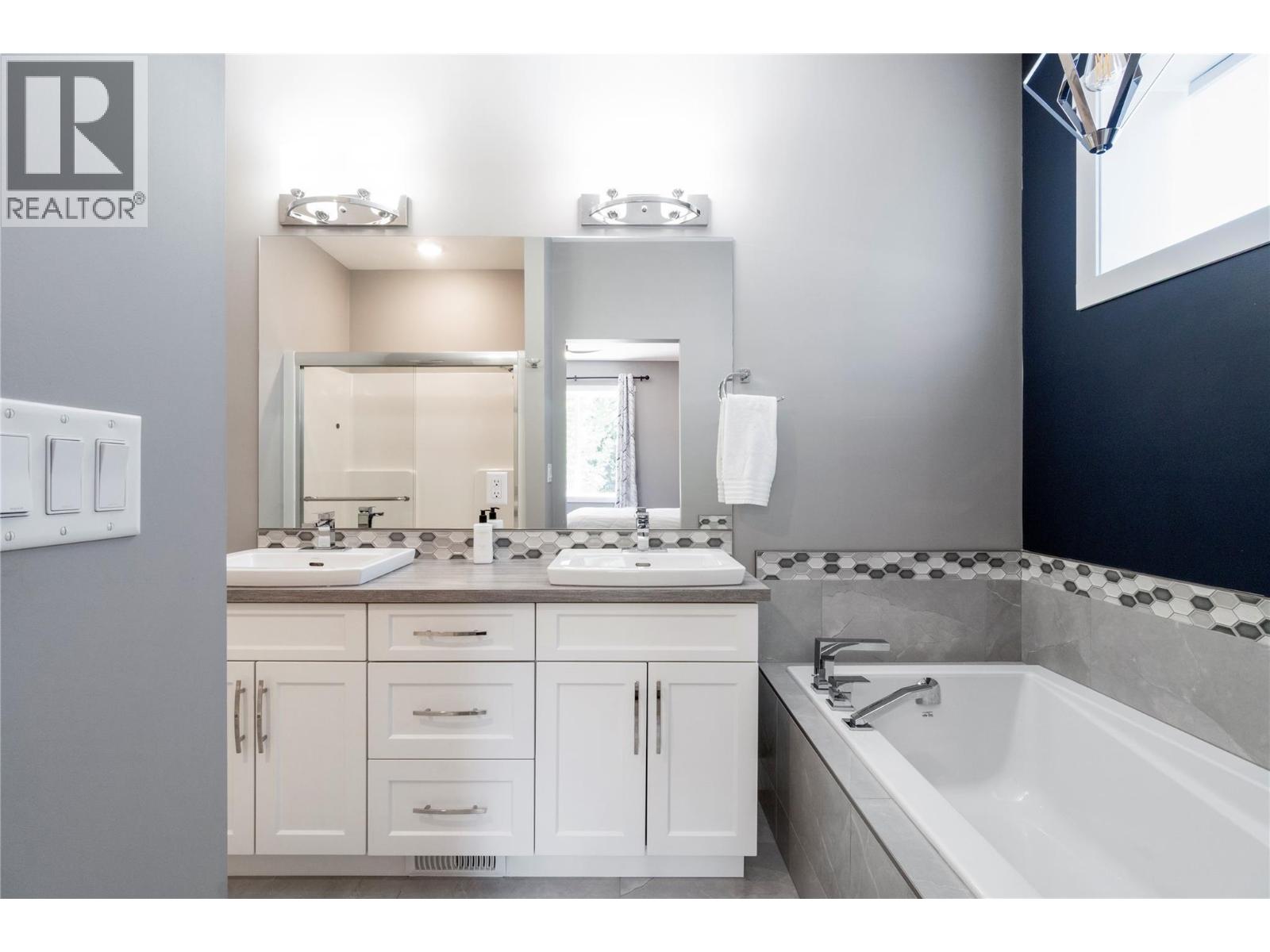 1791 10 Street SW Unit# 37, Salmon Arm, British Columbia  V1E 0E9 - Photo 19 - 10396546