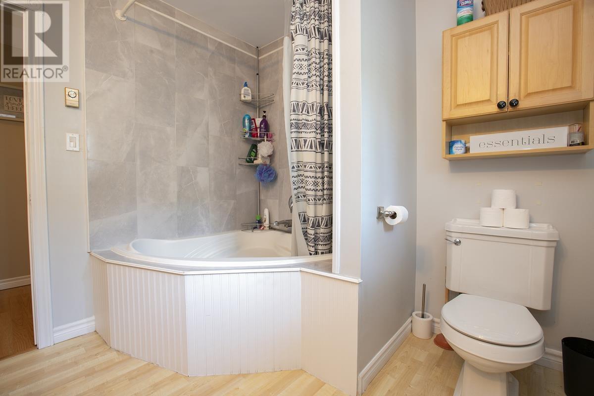 110 Country Club Pl, Sault Ste. Marie, Ontario P6A 6A3 - Photo 29 - SM262062