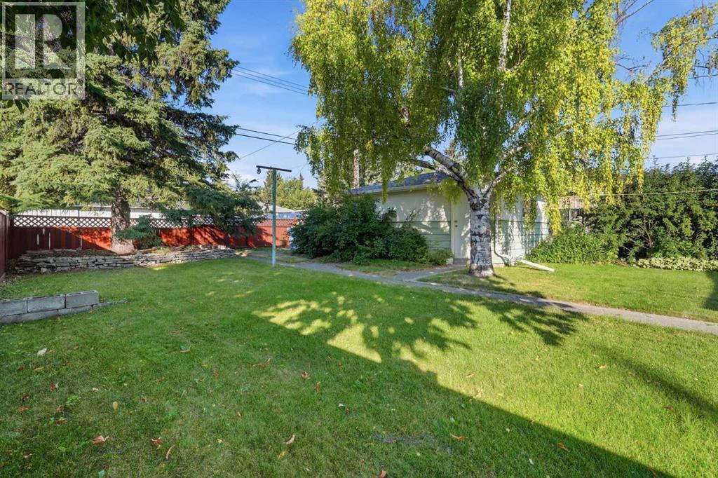 8335 34 Avenue NW, Calgary, Alberta  T3B 1R2 - Photo 21 - A2335007