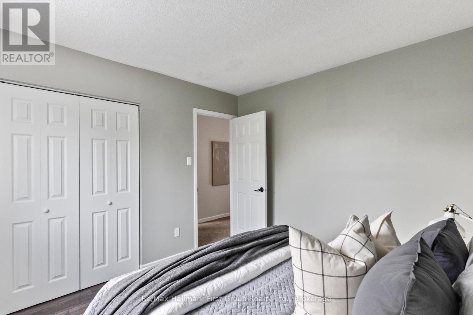 523 Reynolds Street, Whitby, Ontario  L1N 6H4 - Photo 35 - E13641874