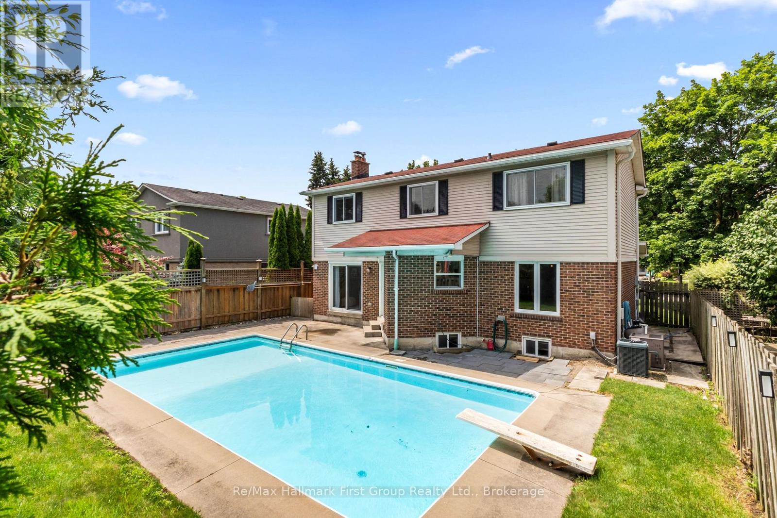 523 Reynolds Street, Whitby, Ontario  L1N 6H4 - Photo 48 - E13641874