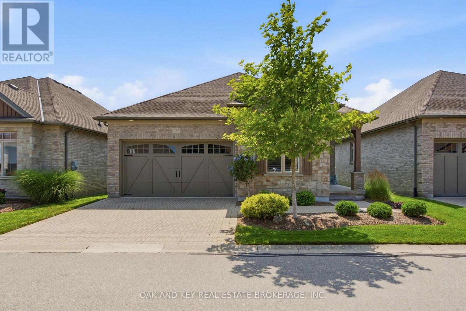 210 - 3278 Colonel Talbot Road, London South, Ontario  N6P 1H4 - Photo 2 - X13641888
