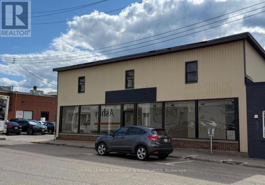 174 Albert Street, Pembroke, Ontario K8A 4K6 - Photo 2 - X13641830