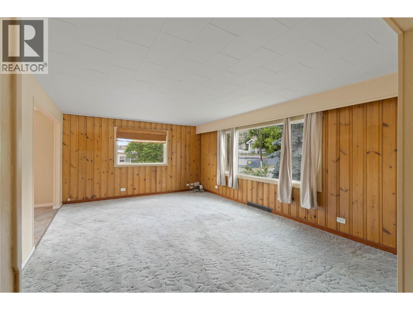 592 Munro Street, Kamloops, British Columbia  V2C 3E4 - Photo 4 - 10390455