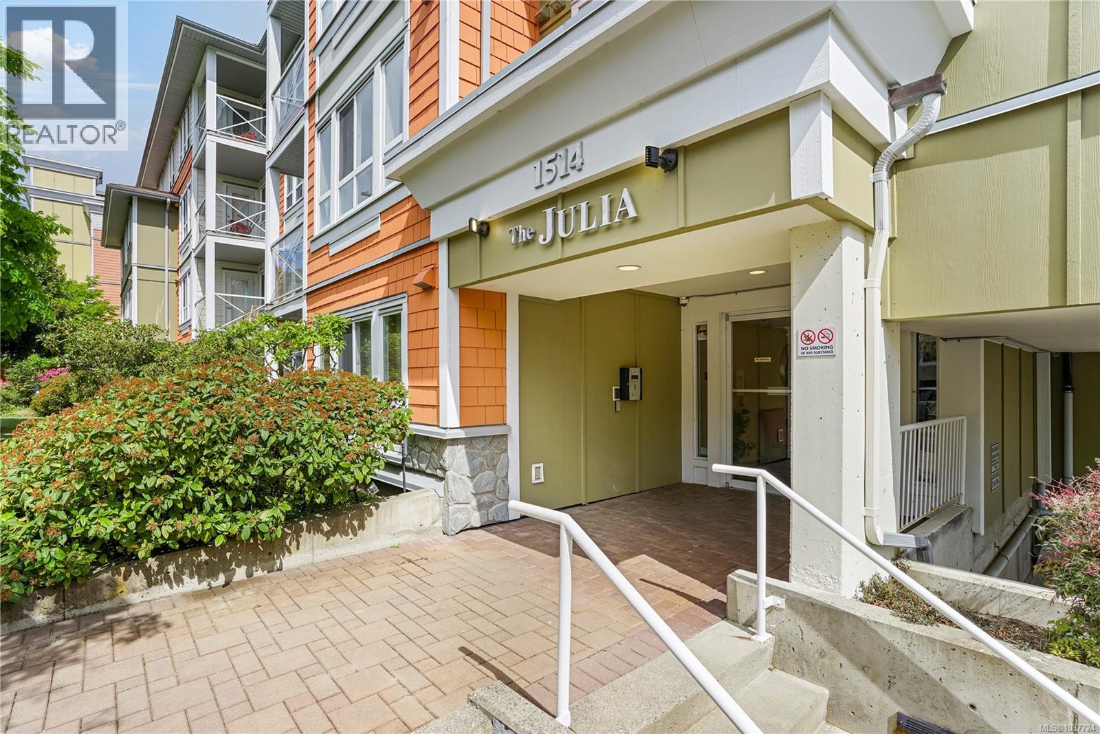 204 1514 Church Ave, Saanich, British Columbia