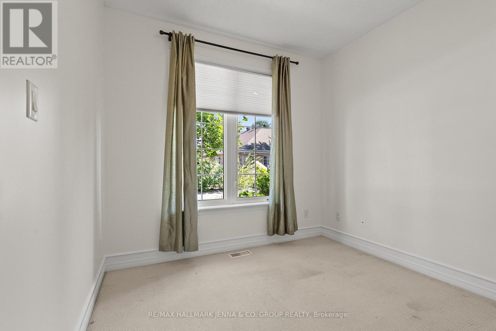 110 Heathercrest Private, Ottawa, Ontario  K2J 5E6 - Photo 5 - X13641846