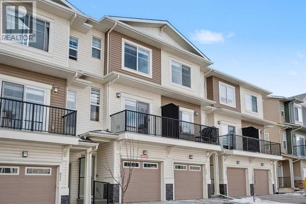 613 Sage Hill Grove NW, Calgary, Alberta  T3R 2A2 - Photo 2 - A2293427