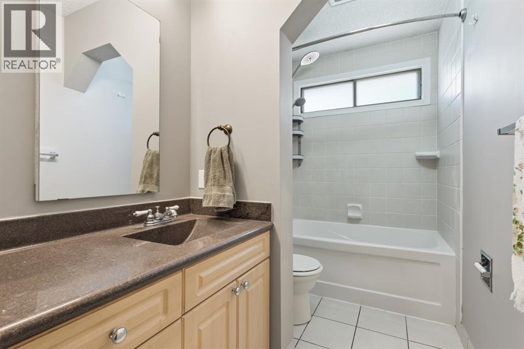 1019 Lysander Drive SE, Calgary, Alberta  T2C 1R8 - Photo 16 - A2319035