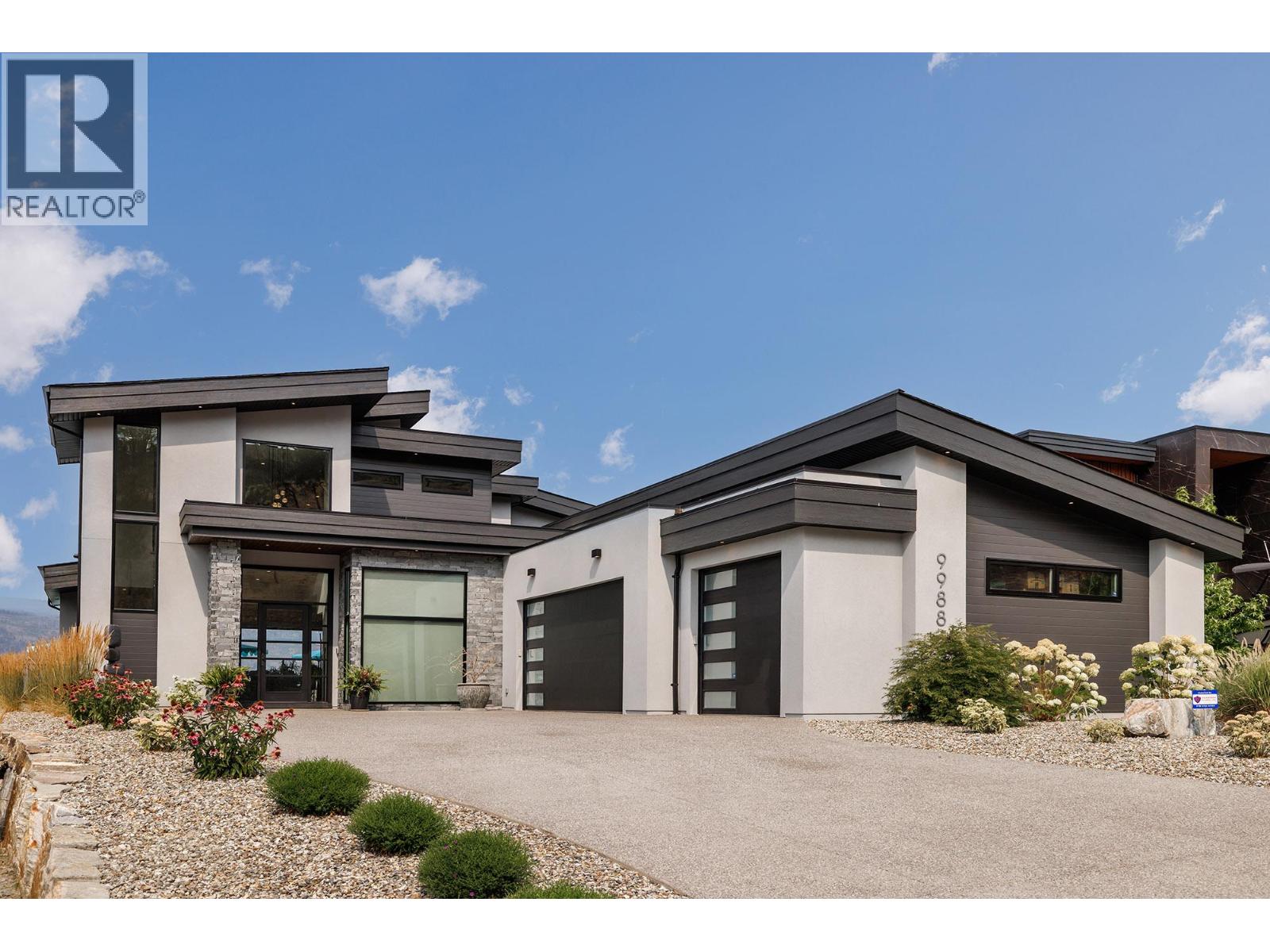 9988 Beacon Hill Drive, Lake Country, British Columbia