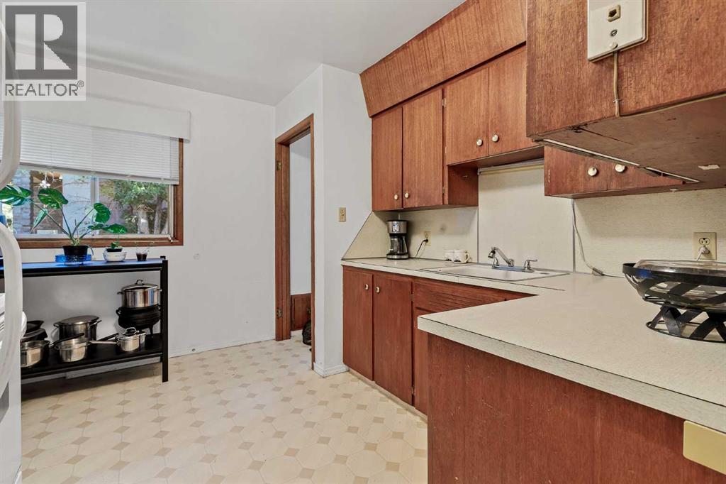 3803 4 Avenue SW, Calgary, Alberta  T3C 0B5 - Photo 5 - A2333327