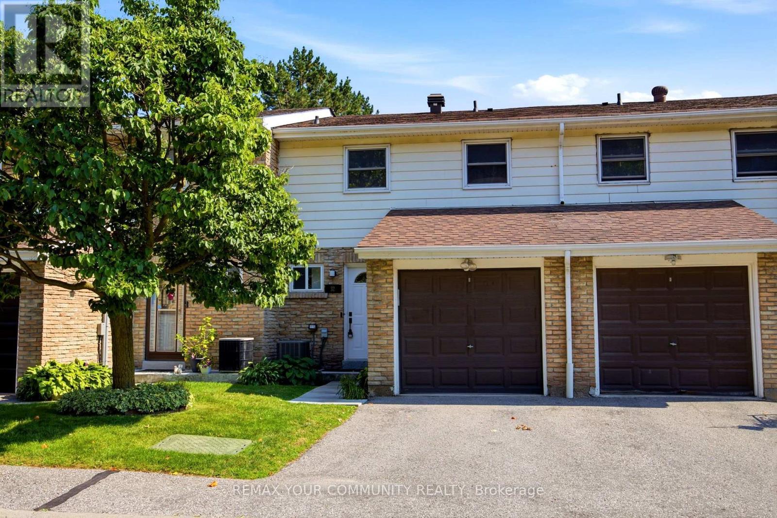 80 Dundalk Drive, Toronto, Ontario  L6S 3J5 - Photo 2 - E13641848