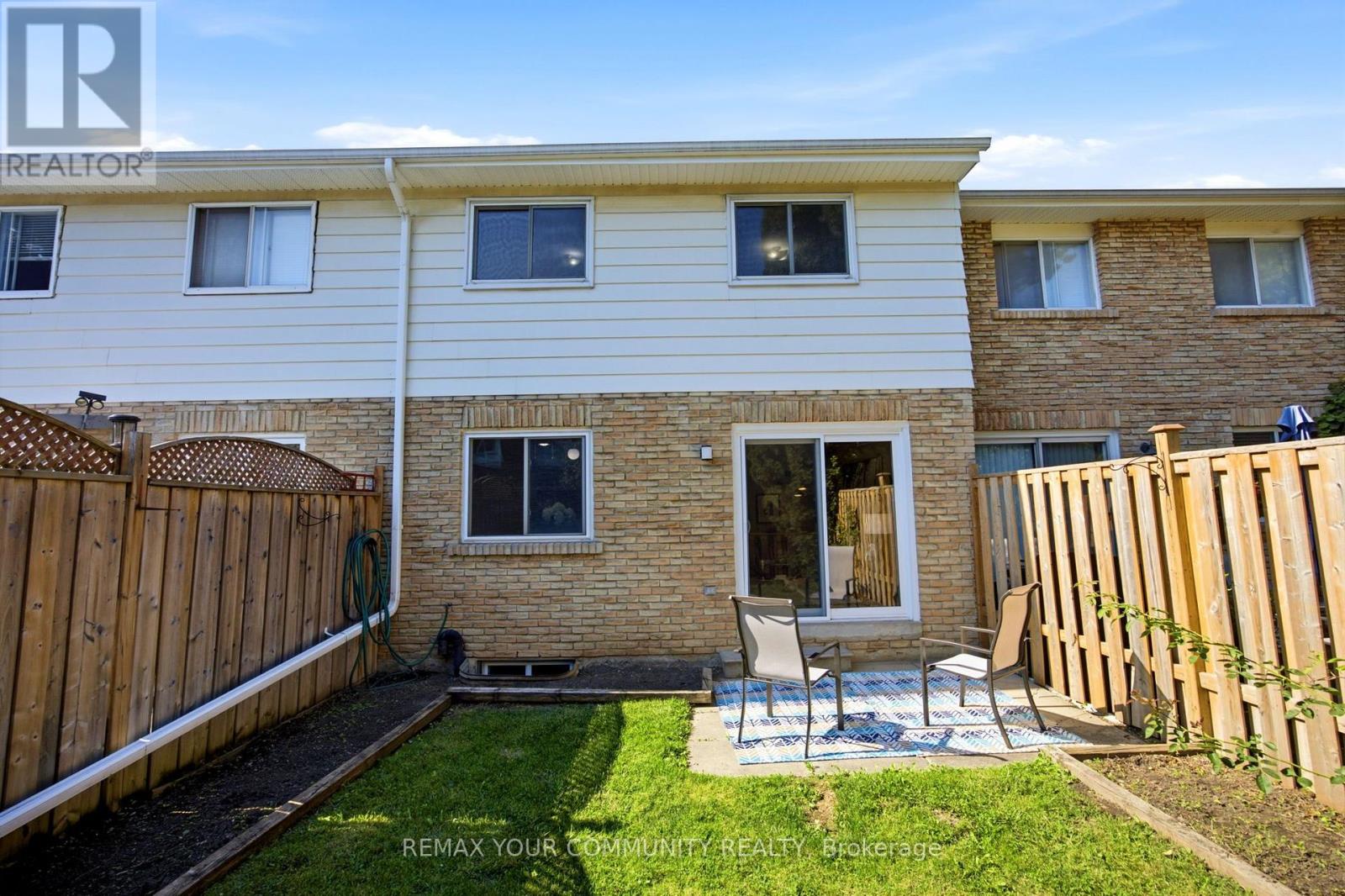 80 Dundalk Drive, Toronto, Ontario  L6S 3J5 - Photo 35 - E13641848