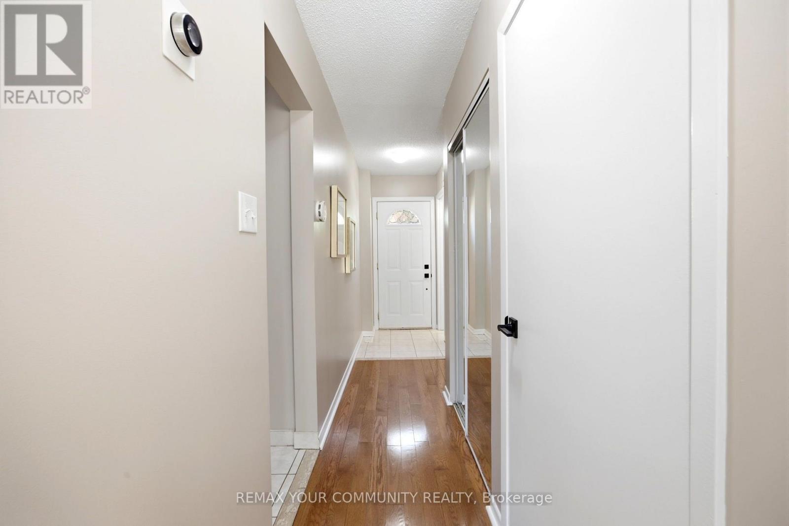 80 Dundalk Drive, Toronto, Ontario  L6S 3J5 - Photo 5 - E13641848