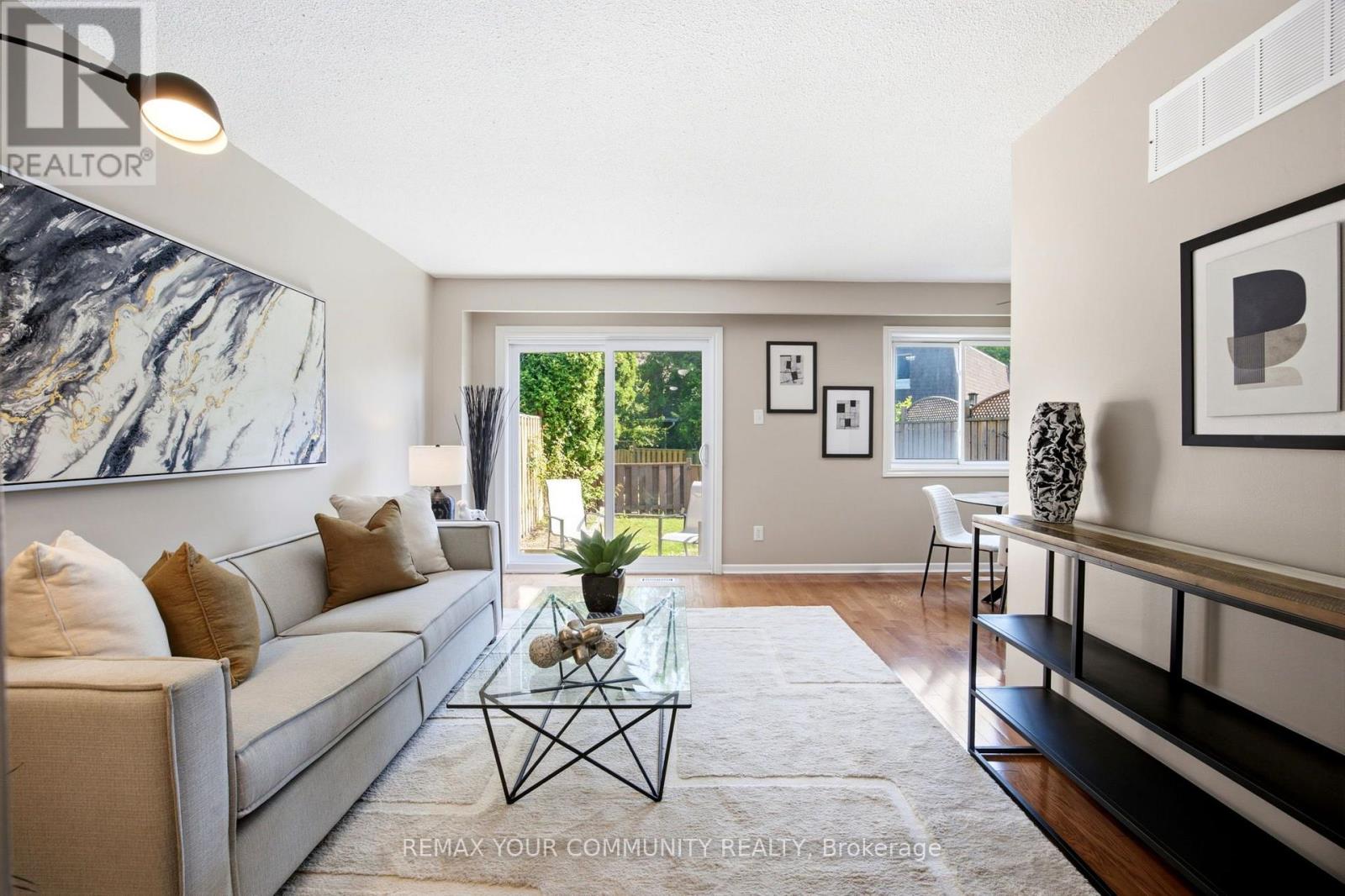 80 Dundalk Drive, Toronto, Ontario  L6S 3J5 - Photo 7 - E13641848