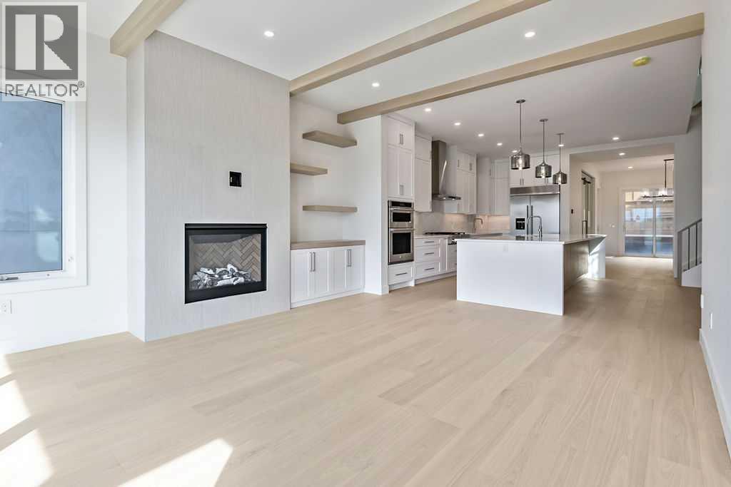 712 Bridge Crescent NE, Calgary, Alberta  T2E 5B5 - Photo 5 - A2288587