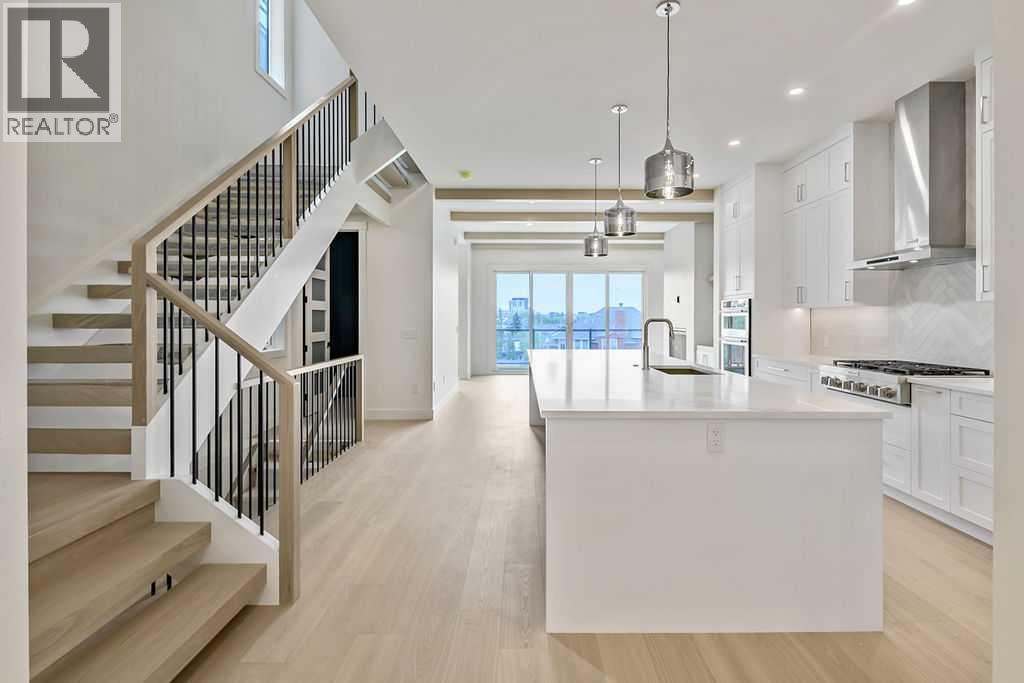 712 Bridge Crescent NE, Calgary, Alberta  T2E 5B5 - Photo 11 - A2288587