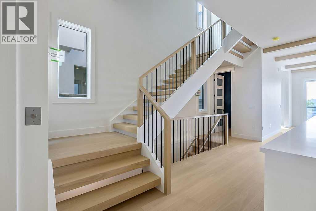 712 Bridge Crescent NE, Calgary, Alberta  T2E 5B5 - Photo 24 - A2288587
