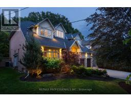 83 WIMBLETON ROAD, Toronto, Ontario