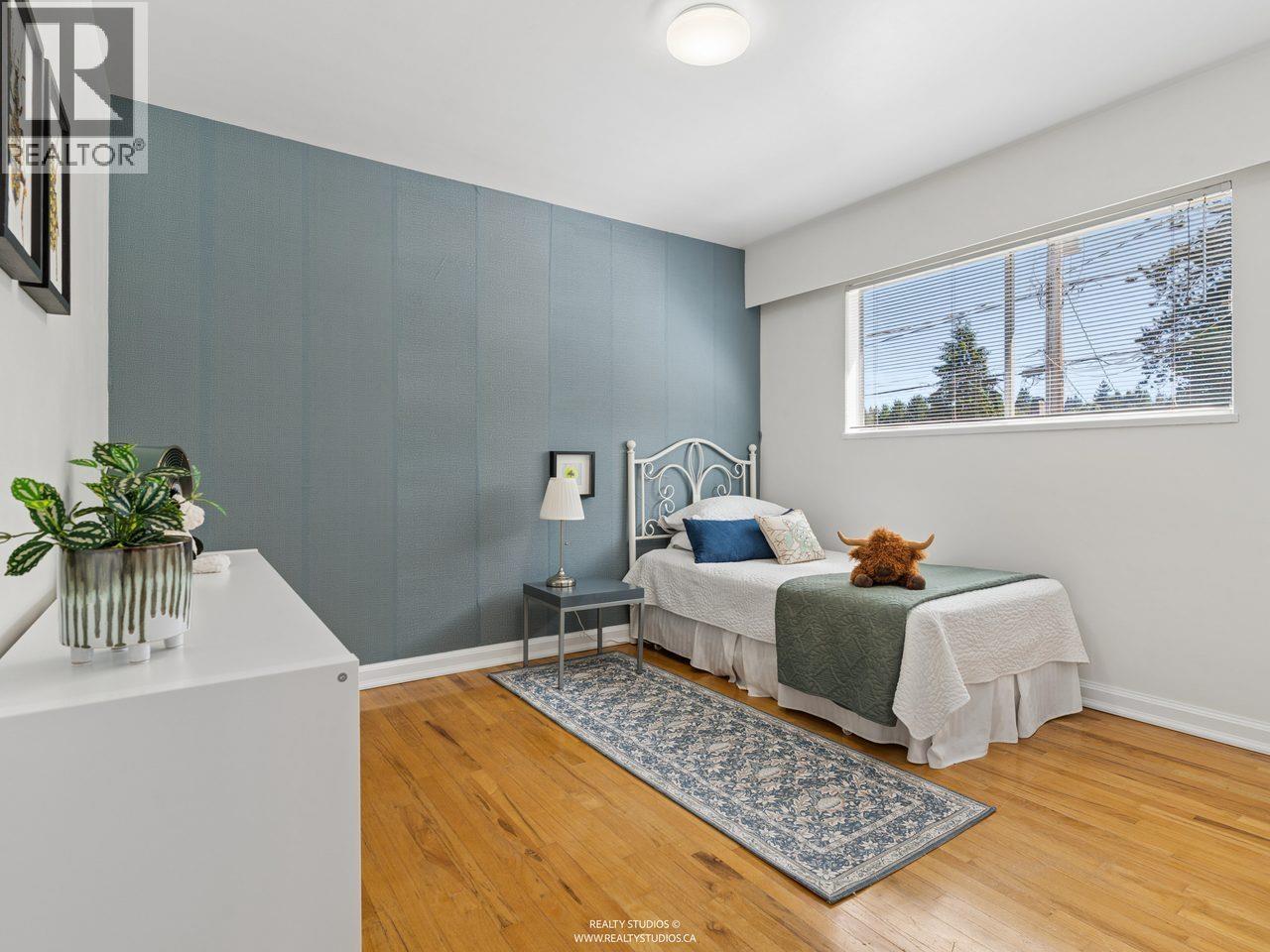 785 Regan Avenue, Coquitlam, British Columbia  V3J 3A7 - Photo 10 - R3152209