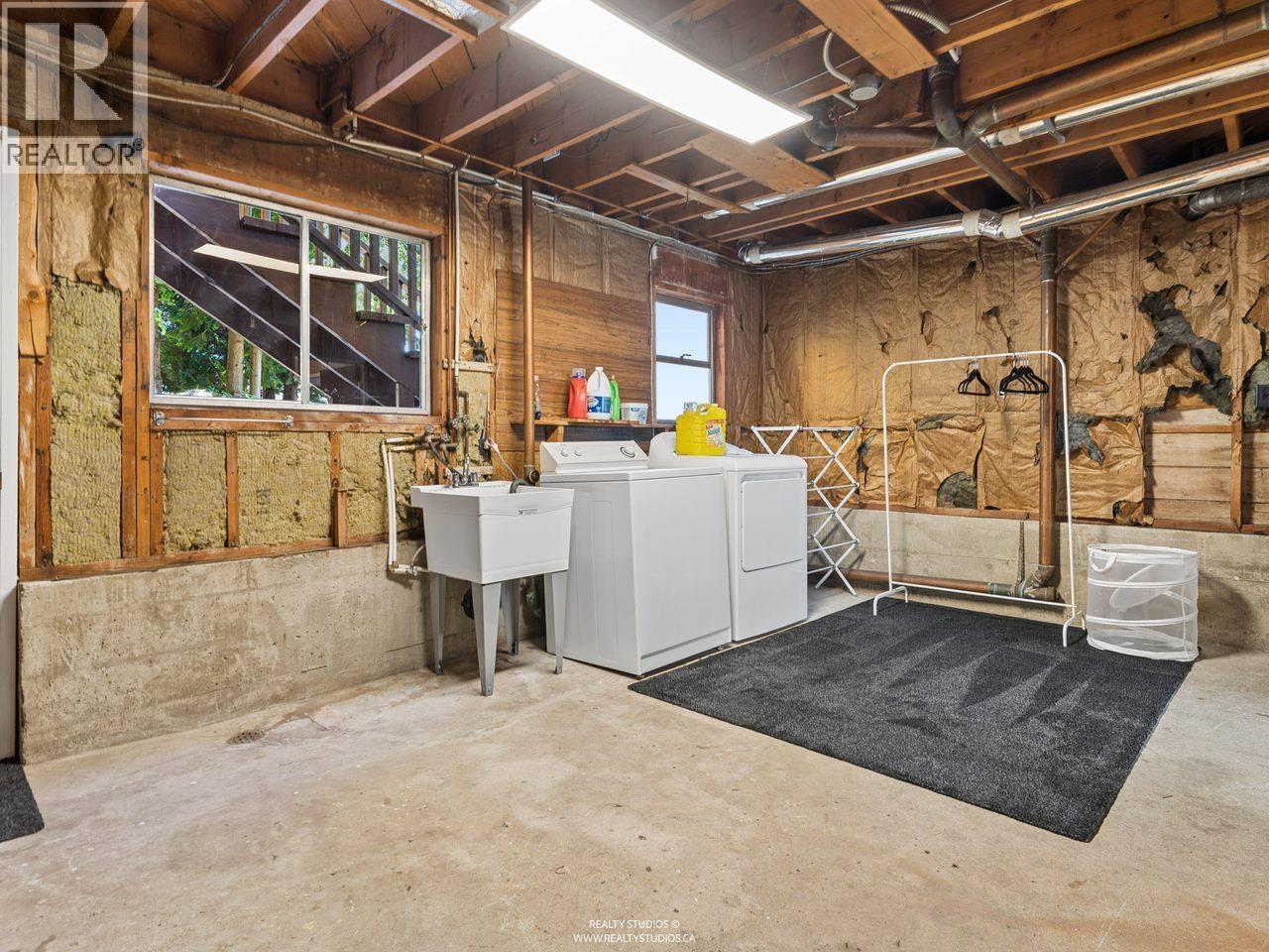 785 Regan Avenue, Coquitlam, British Columbia  V3J 3A7 - Photo 12 - R3152209