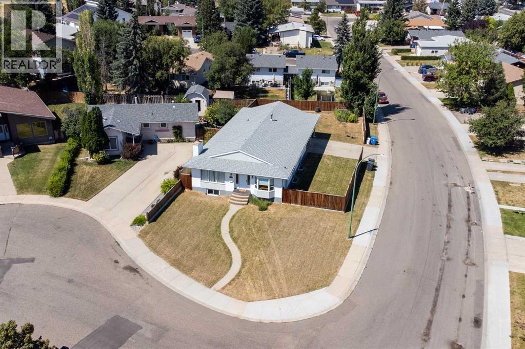 96 Oxford Road W, Lethbridge, Alberta  T1K 4V4 - Photo 34 - A2318982